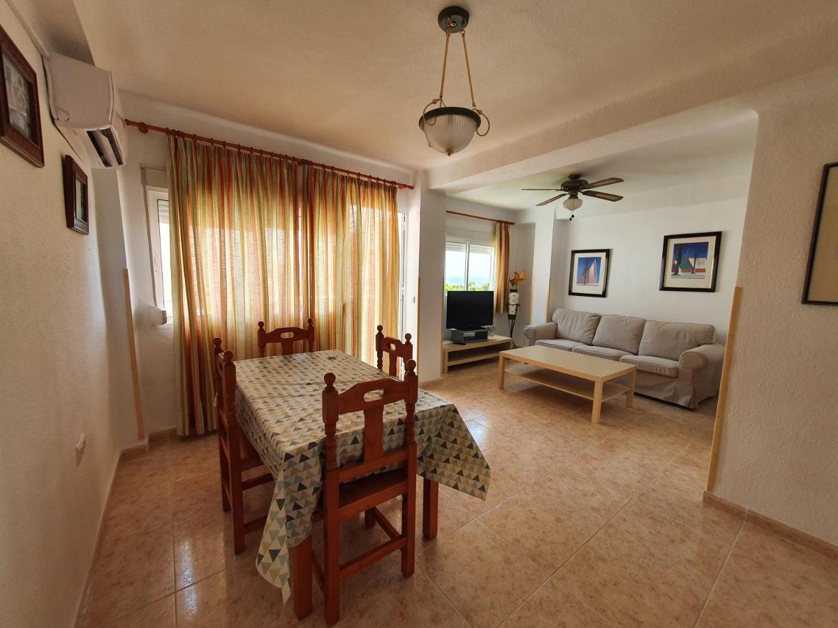 1ºa Escobar Apartment Нерха Екстериор снимка