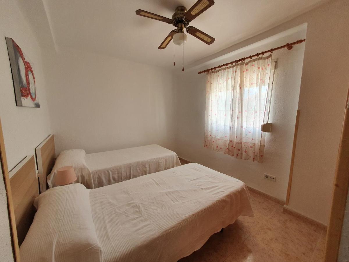 1ºa Escobar Apartment Нерха Екстериор снимка