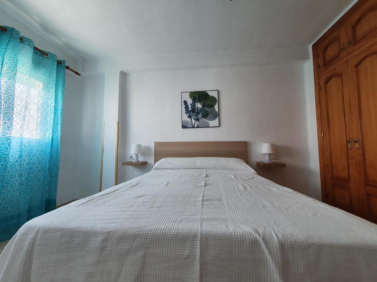 1ºa Escobar Apartment Нерха Екстериор снимка