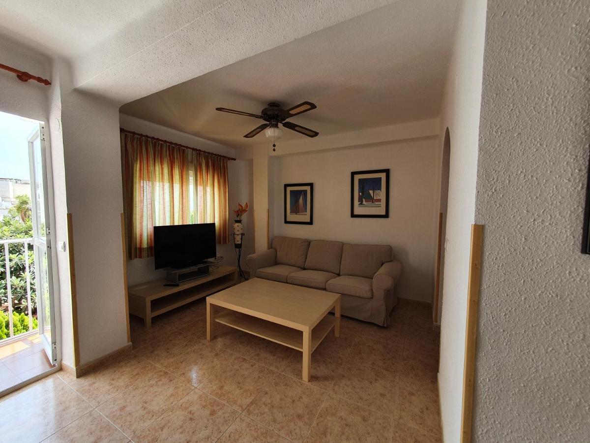 1ºa Escobar Apartment Нерха Екстериор снимка
